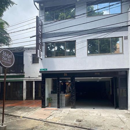 Hotel Sie7E Express Medellin Exterior photo